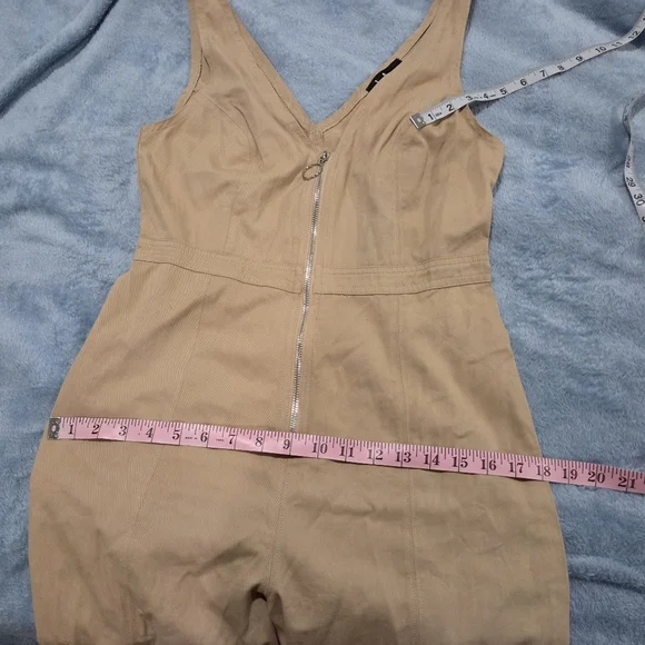Lulu's Front Zip Sleeveless Wide-leg Tan Jumpsuit Size Medium - Picture 6 of 8